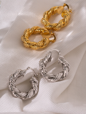 Brinco Valentina Dourado