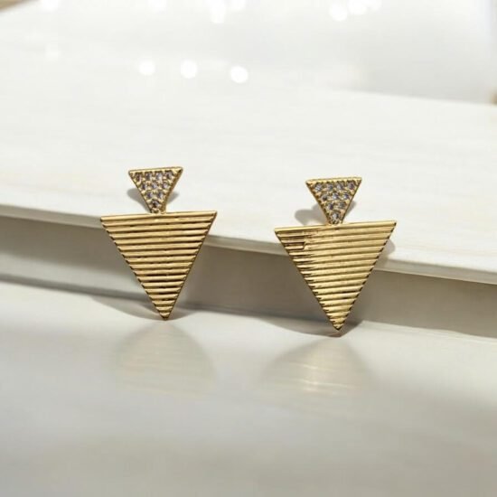 Brinco Triângulo Invertido Ouro 18k